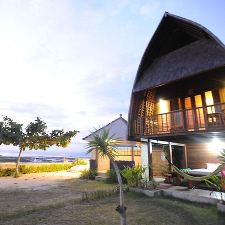 Suka Beach Bungalow Lembongan Exterior foto